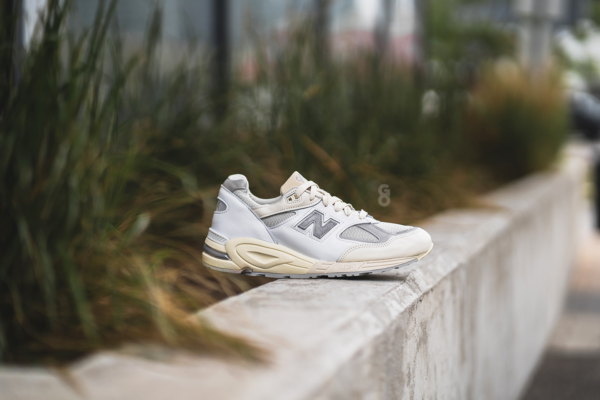 Giày New Balance 990v2 'MiUSA Sea Salt' M990TC2 - Ảnh 6