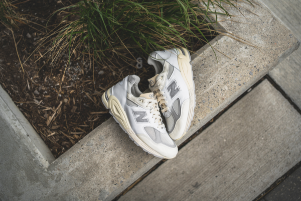 Giày New Balance 990v2 'MiUSA Sea Salt' M990TC2 - Ảnh 5