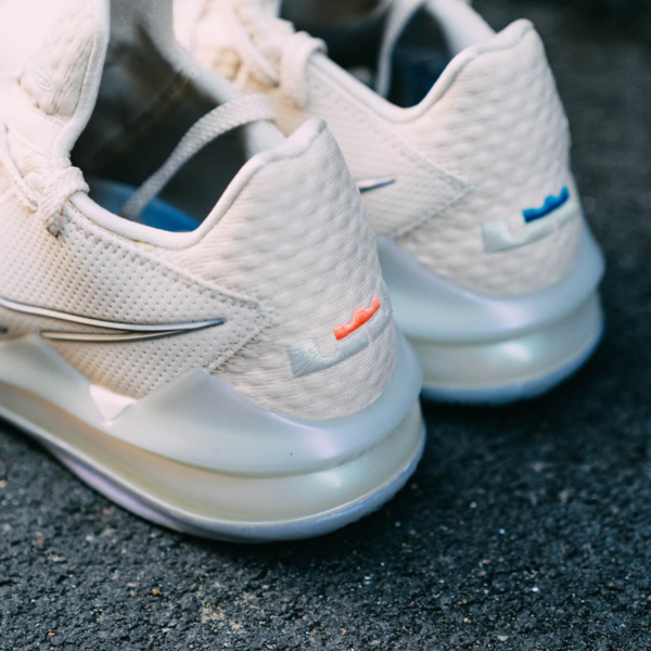 Giày Nike LeBron 17 Low 'Easter' CD5007-200 - Ảnh 4