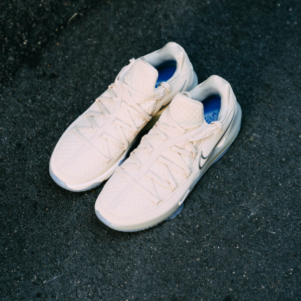 Giày Nike LeBron 17 Low 'Easter' CD5007-200 - Ảnh 3