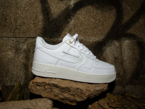 Giay Nike Air Force 1 '07 'Join Forces White' DQ7664-100