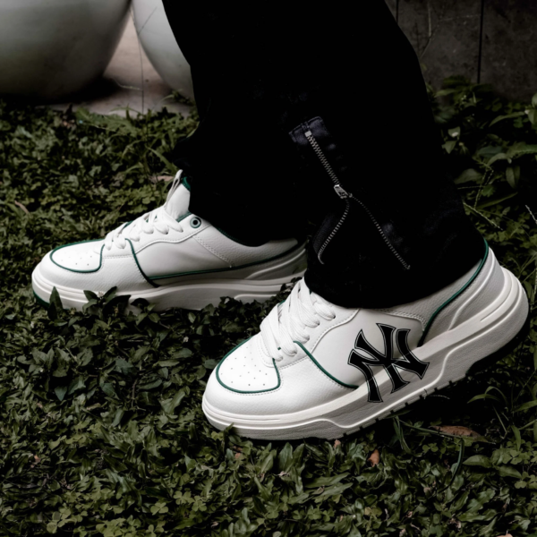 Giày MLB Chunky Liner New York Yankees White Green 3ASXCA12N-50GNS - Ảnh 2
