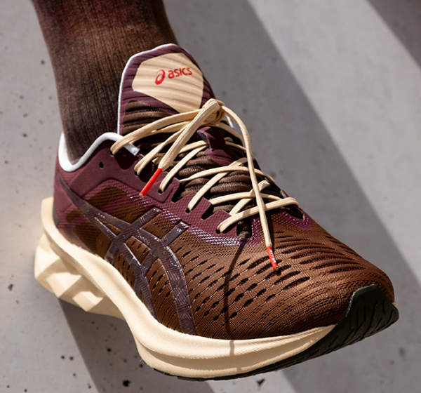 Giày Asics x Affix Works Novablast Brown Burgundy 1021A467-200 - Ảnh 2