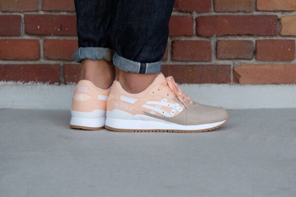 Giày Asics Gel Lyte III Apricot H7F9N - Ảnh 3
