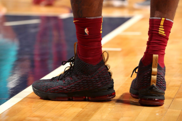 Giày Nike LeBron 15 EP 'New Heights' 897649-300 - Ảnh 5