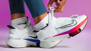 Alternative view of Giày Nike Air Zoom Tempo Next% FlyEase 'White Multi' CZ2853-102