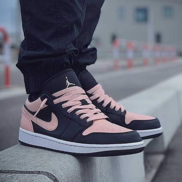 Giày Nike Air Jordan 1 Low GS 'Crimson Tint' 553560-034 - Ảnh 3