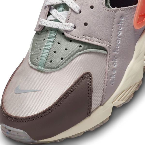 Giay Nike Air Huarache Premium 'Enigma Stone' DV0781-001