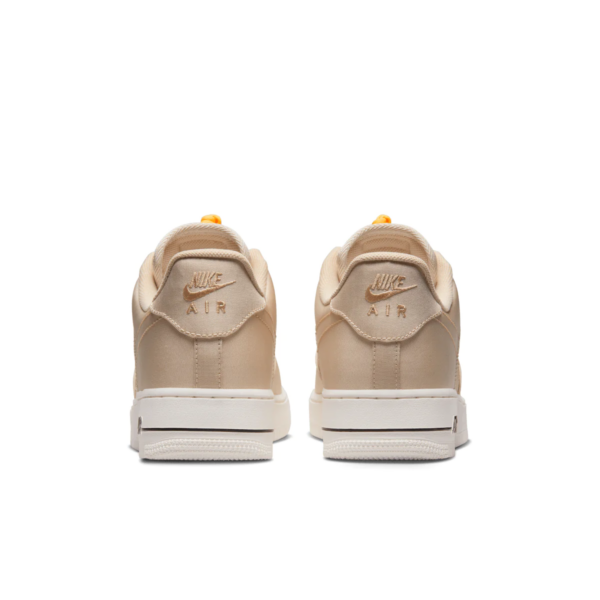 Giay Nike Air Force 1 '07 Lv8 'Moving Company' DV0794-100