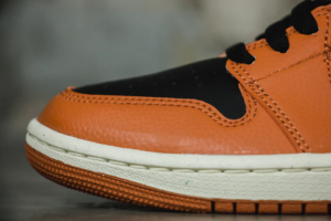 Giay Nike Air Jordan 1 Low 'Sport Spice Black' DV1299-800