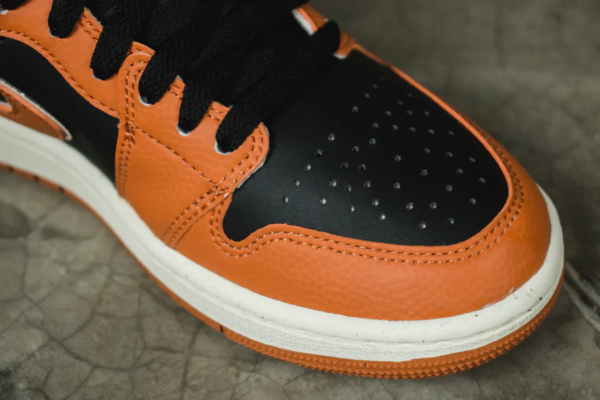 Giay Nike Air Jordan 1 Low 'Sport Spice Black' DV1299-800