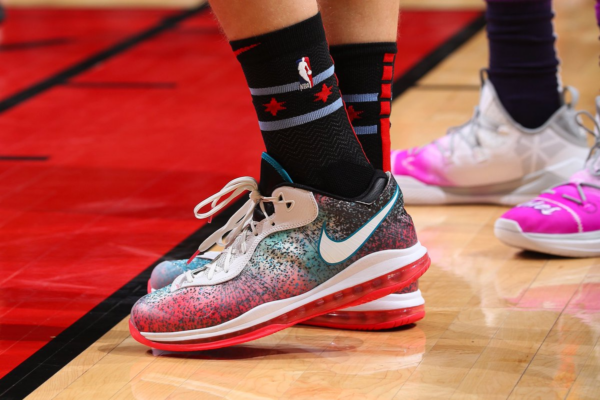 Giày Nike LeBron 8 V2 Low Retro 'Miami Night' 2021 DJ4436-100 - Ảnh 5