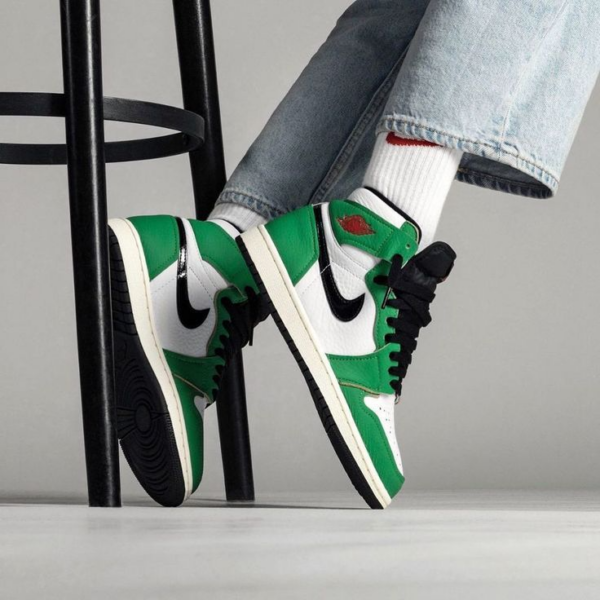 Giày Nike Air Jordan 1 Retro High 'Lucky Green' (W) DB4612-300 - Ảnh 3