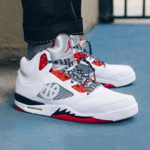 Alternative view of Giày Nike Air Jordan 5 Retro 'Quai 54' 2021 DJ7903-106