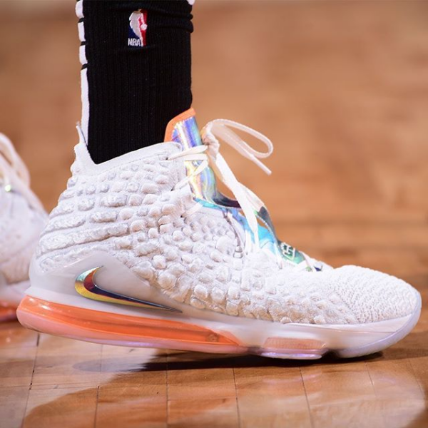 Giày Nike LeBron 17 LMTD EP 'Future Air' CT3853-100 - Ảnh 3