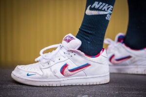 Alternative view of Giày Nike Parra x Dunk Low 'OG SB QS' CN4504-100