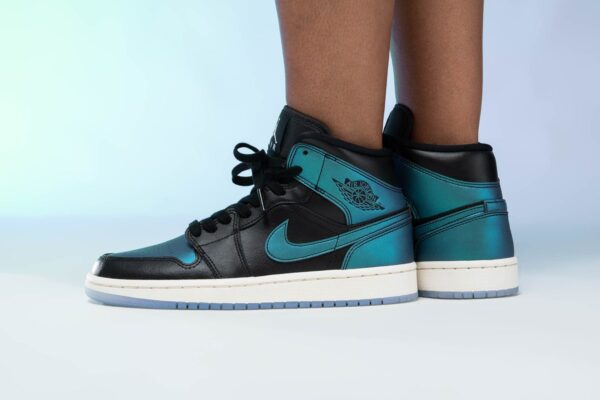 Giày Nike Wmns Air Jordan 1 Mid 'Metallic Turquoise' BQ6472-009 - Ảnh 3