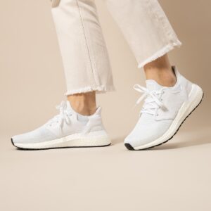 Alternative view of Giày Adidas Ultraboost 20 W 'Cloud White' FU7210