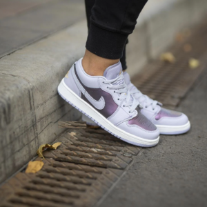 Giay Nike Air Jordan 1 Low 'Oxygen Purple' 554723-505