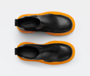 Alternative view of Giày Bottega Veneta Tire Ankle Chelsea Boot 'Black Tangerine' 630281VBS501384