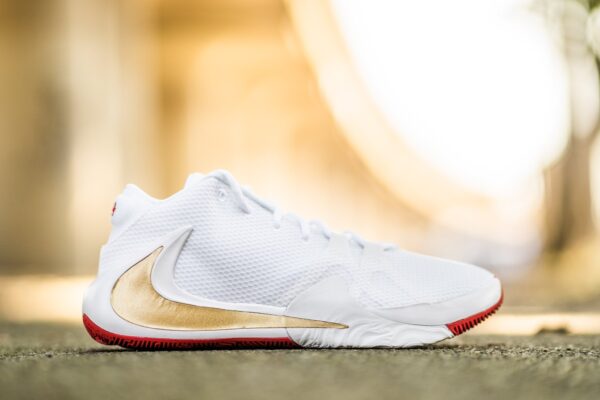 Giày Nike Zoom Freak 1 Roses BQ5422-100 - Ảnh 6