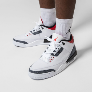 Alternative view of Giày Nike Air Jordan 3 Retro Denim SE GS 'Fire Red' CZ6634-100