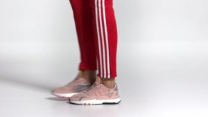 Alternative view of Giày Adidas 3M x Wmns Nite Jogger 'Vapour Pink' EE5915