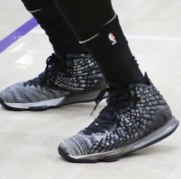 Giày Nike LeBron 17 'In The Arena' BQ3177-002 - Ảnh 5