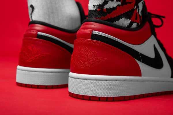 Giày Nike Air Jordan 1 Low 'Black Toe' 553558-116 - Ảnh 8