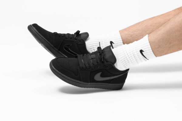 Giày Nike Air Jordan 1 Low Triple Black (2019) 553558-056 - Ảnh 2