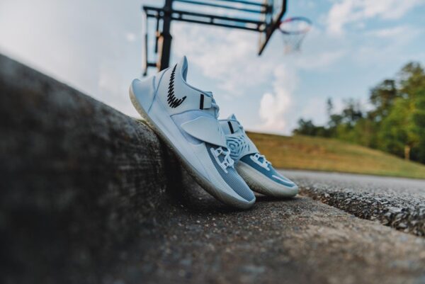 Giày Nike Kyrie Low 3 'Eclipse' CJ1286-100 - Ảnh 5