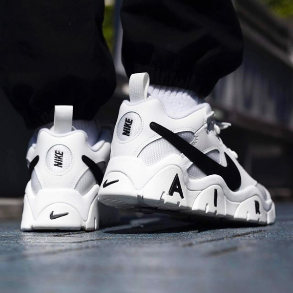 Giày Nike Air Barrage Low White Black CW3130-100 - Ảnh 3