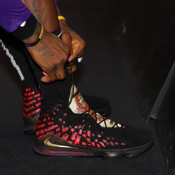 Giày Nike LeBron 17 EP 'Courage' CD5054-001 - Ảnh 2
