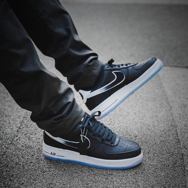 Giày Nike Air Force 1 Low Colin Kaepernick CQ0493-001 - Ảnh 2
