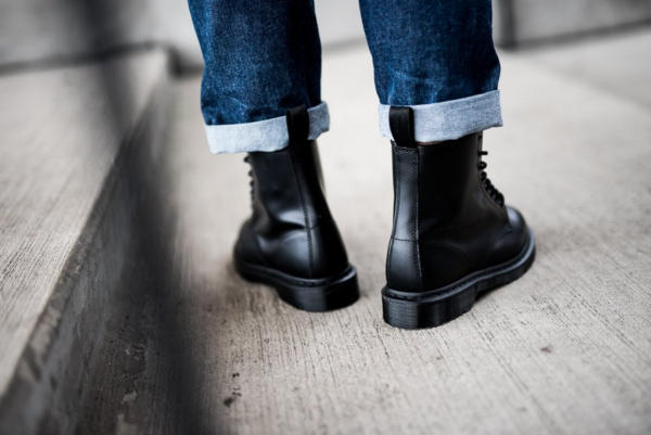 Giày Dr. Martens 1460 Mono Smooth Leather Lace Up Boot Black 14353001 - Ảnh 5