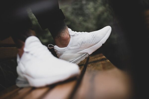 Giày Nike Air Max 270 'Triple White' AT7467-996 - Ảnh 2