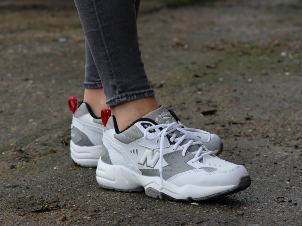 Giày New Balance Wmns 608 Wide 'White Grey Red' WX608RG1D - Ảnh 5