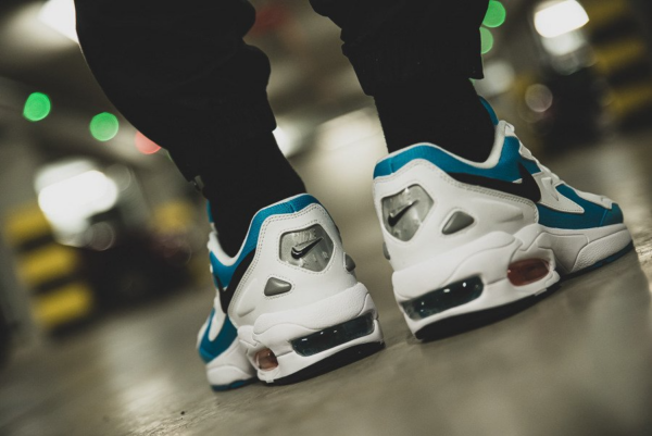 Giày Nike Air Max 2 Light OG 'Blue Lagoon' AO1741-100 - Ảnh 4