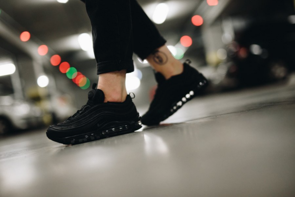 Giày Nike Air Max 97 'Triple Black' 921733-001 - Ảnh 6