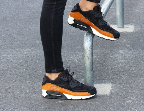 Giày Nike Wmns Air Max 90 LX 'Pony Fur Black' 898512-005 - Ảnh 7