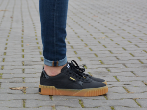 Alternative view of Giày Puma Wmns Cali Nubuck 'Black' 369161-03