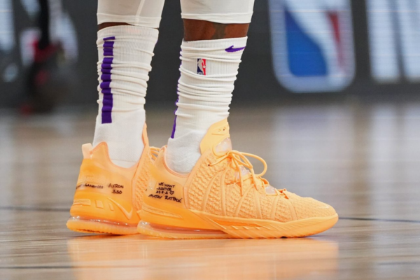 Giày Nike LeBron 18 EP 'Sisterhood' DB7644-801 - Ảnh 9