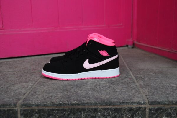 Giày Nike Air Jordan 1 Mid 'Black Digital Pink' (GS) 555112-066 - Ảnh 13