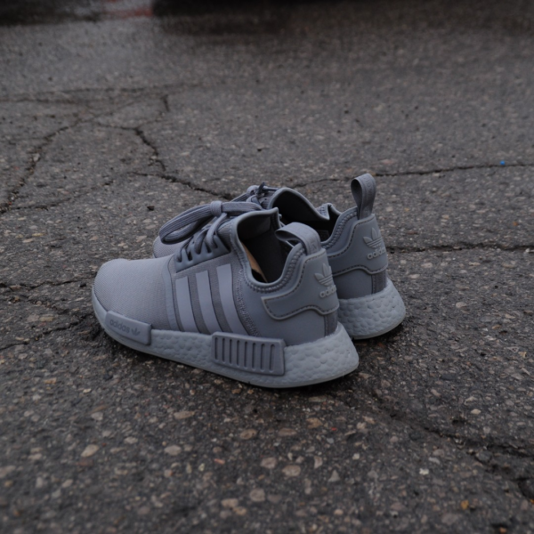 Giày Adidas NMD R1 Triple Grey FV9016 - Ảnh 3