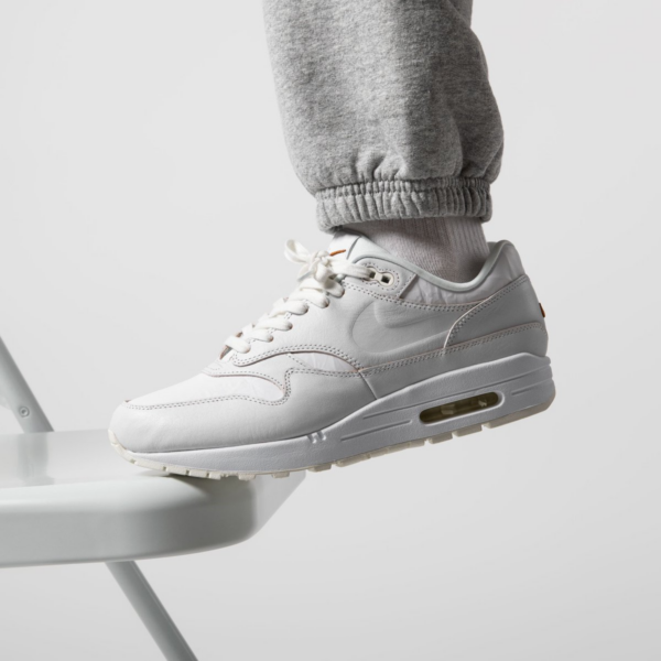 Giày Nike Wmns Air Max 1 'Yours' DC9204-100 - Ảnh 4
