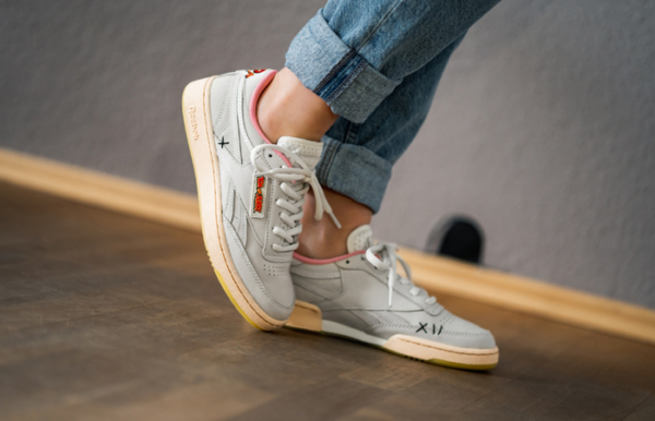 Giày Reebok Tom & Jerry x Club C 'Tom' FW4681 - Ảnh 3