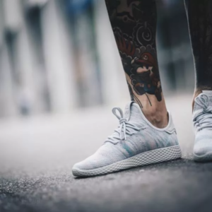 Alternative view of Giày Adidas Pharrell x Tennis Hu 'Blue Pink' BY2671