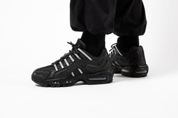 Giày Nike Air Max 95 NDSTRKT 'Black Reflective' CZ3591-001 - Ảnh 4