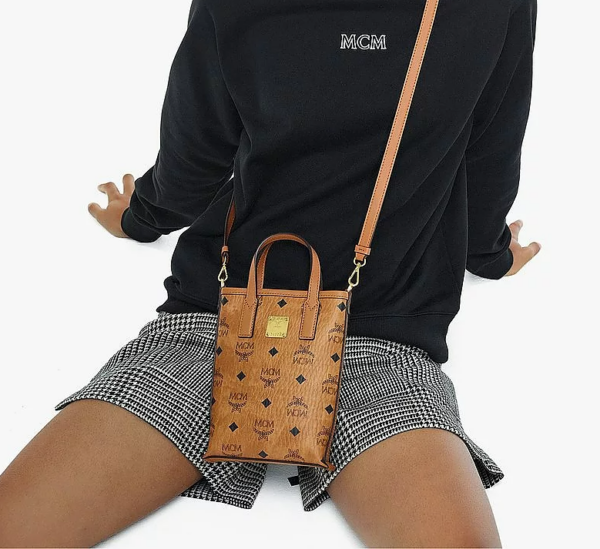 Túi MCM Essential Crossbody Bag in Visetos MWRAASE03CO001 - Ảnh 6