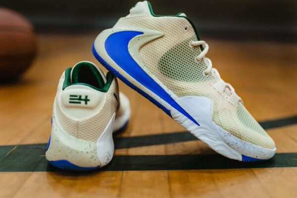 Giày Nike Zoom Freak 1 'Light Cream' BQ5422-200 - Ảnh 3